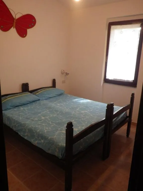 Case Demontis Otel Villasimius 0*,  İtalya